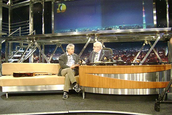 Caetano conversa com Jô Soares, no "Programa do Jô", na Globo