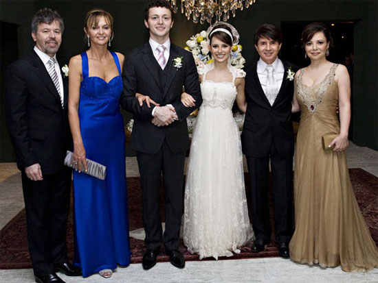 Os pais de Lucas, Zeca e Lorena Lima, e os pais de Sandy, Xororó e Noely