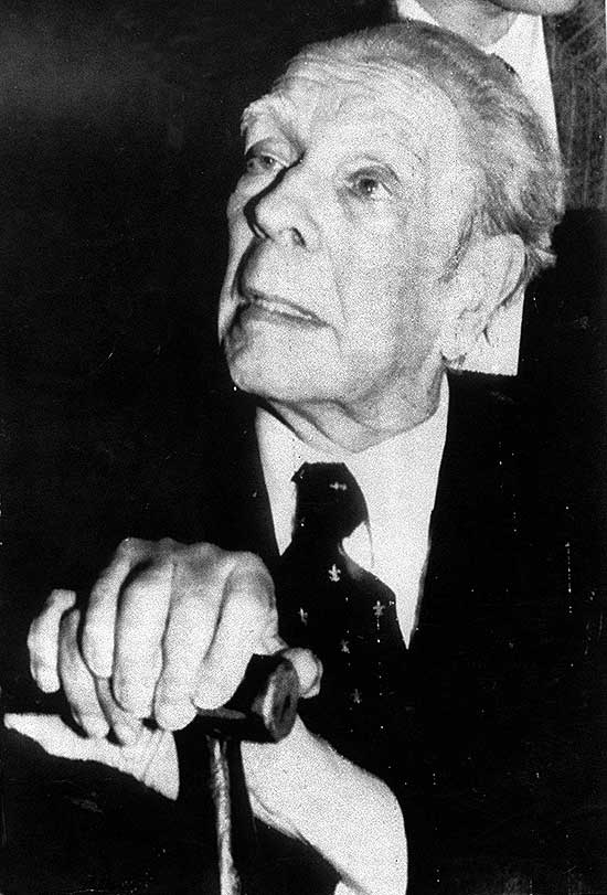 Sem amparo do governo, o escritor argentino Jorge Luis Borges teve vida regrada