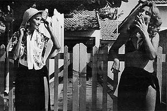 Eva Wilma faz as gêmeas Rute e Raquel em "Mulheres de Areia", escrita por Ivani Ribeiro, em 1973