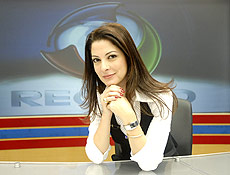 Ana Paula Padro estreia na bancada do "Jornal da Record" no prximo dia 29