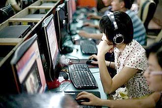 Embora sofram uma constante e crescente censura, cada vez mais chineses usam a internet para expressar sua opinião