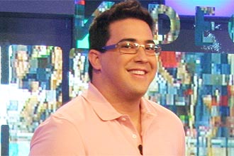 André Marques, apresentador do programa "Video Show", da Rede Globo, contraiu gripe suína e não tem previsão de voltar à atração