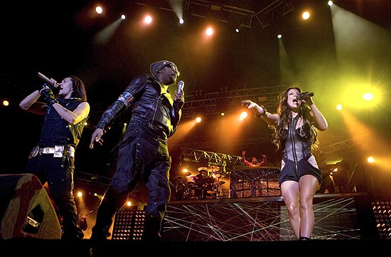 Black Eyed Peas durante show em Lisboa; grupo será uma das atrações
 da abertura da Copa 2010