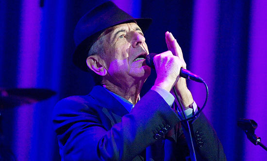 Leonard Cohen em show na Hungria; o cantor desmaiou em apresentao na Espanha