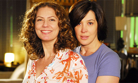 Flora (Patrcia Pillar) e Donatela (Claudia Raia), protagonistas da novela "A Favorita"