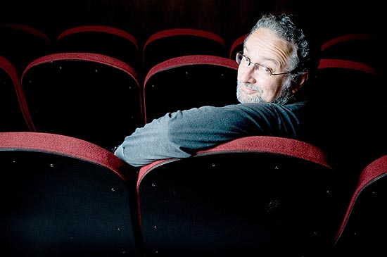 O crítico francês Jean-Michel Frodon em sala de cinema do shopping Frei Caneca, em São Paulo