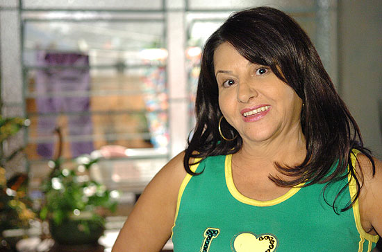Mara Manzan como a personagem Amara de "Duas Caras"; corpo da atriz ser cremado neste sbado, no Rio.