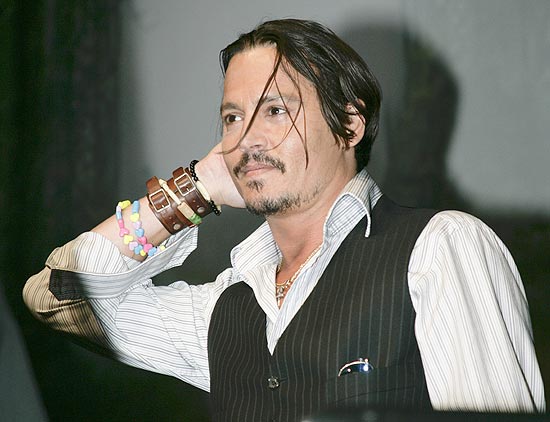 Johnny Depp repete o ttulo de homem mais sexy do mundo, concedido pela revista "People"