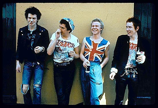 Sex Pistols ficam em segundo lugar em votao da msica mais polmica de todos os tempos