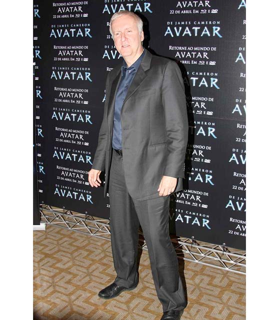 O diretor James Cameron durante a coletiva de lançamento do DVD de &quot;Avatar&quot; no Brasil