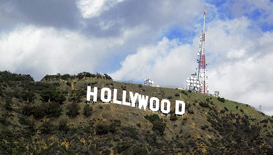 Artistas se mobilizaram para salvar letreiro de Hollywood 