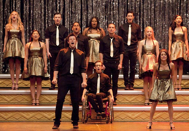 Cena de &quot;Journey&quot;, episdio que encerrou a primeira temporada do seriado musical &quot;Glee&quot;