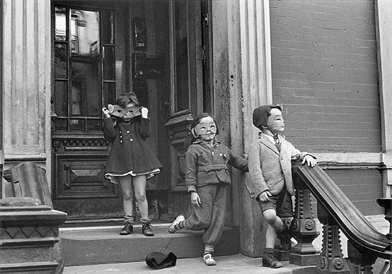 Foto de Helen Levitt, "Nova York" cerca 1942, em mostra da Photoespaña