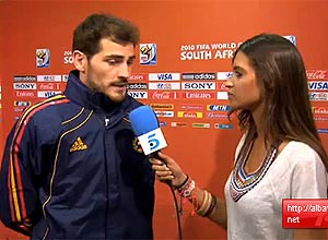 Casillas d entrevista  namorada aps derrota da Espanha para a Sua