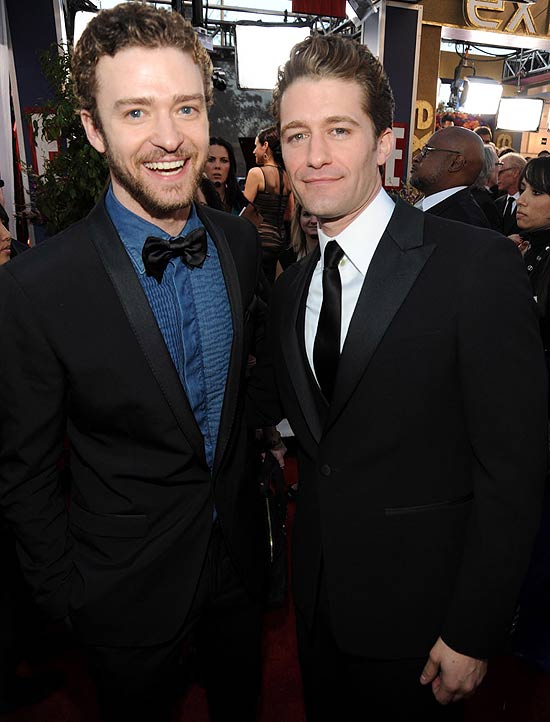 O cantor Justin Timberlake ( esq.) e o ator Matthew Morrison