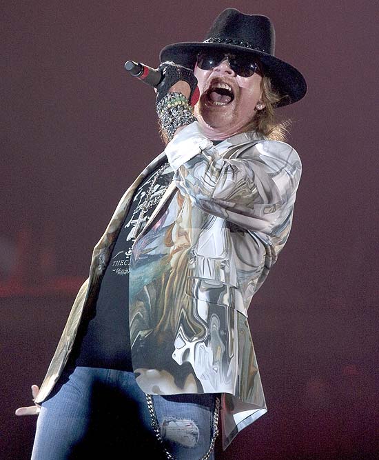 Axl Rose durante show da banda Guns n' Roses em Braslia