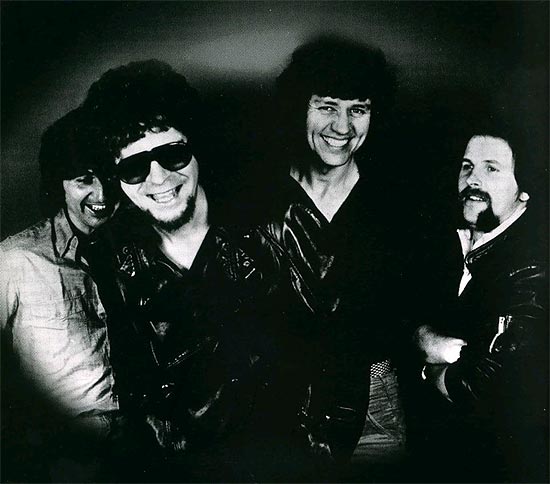 Membros do Electric Light Orchestra (ELO); Mike  o segundo da esquerda para a direita