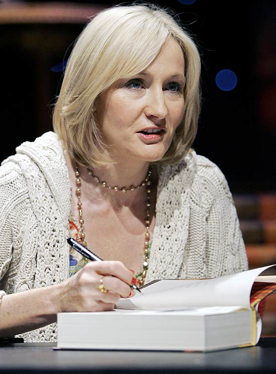 A escritora J.K. Rowling, que vai participar do programa de Oprah Winfrey para falar sobre futuro de "Harry Potter"