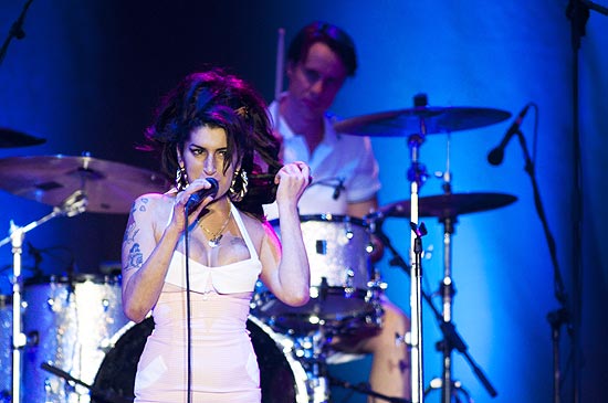 A cantora britnica Amy Winehouse durante show no Stage Music Park, em Florianpolis