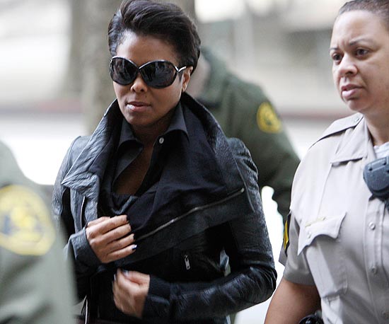 Janet Jackson chega ao tribunal para audincia preliminar do mdico de Michael Jackson, Dr. Conrad Murray