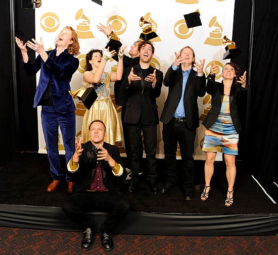 Banda canadense Arcade Fire venceu prmios no Grammy e Brit Awards