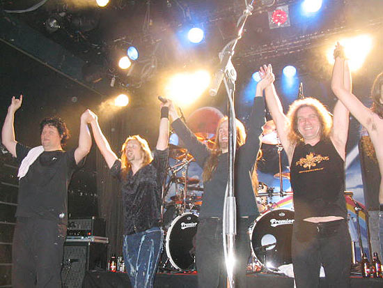 A banda Stratovarius, ícone do metal melódico, que toca com o grupo Helloween, nesta sexta, no Credicard Hall