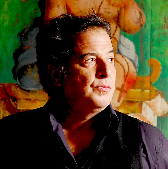 O cantor Nasi em sua casa no Butantã