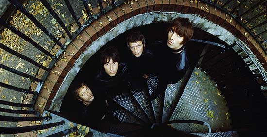Beady Eye, novo projeto de Liam Gallagher e outros dois ex-Oasis, se apresenta no Festival Planeta Terra 2011