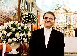 Padre Michelino Roberto, da igreja Nossa Senhora do Brasil – Danilo Verpa/Folhapress