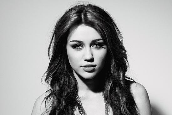 Miley Cyrus se apresenta em SP em 14 de maio