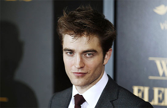 Robert Pattinson chega à pré-estreia de seu novo trabalho "Água para Elefantes", em Nova York