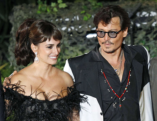 Johnny Depp e Penlope Cruz na pr-estreia de "Piratas do Caribe: Navegando em guas Misteriosas"