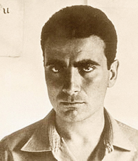 O escritor e teatrólogo argentino Tulio Carella, que viveu no Recife no início dos anos 60