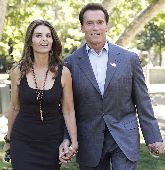 Maria Shriver e Arnold Schwarzenegger devem dividir em divórcio fortuna de R$ 600 milhões