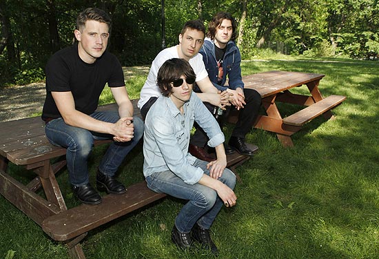 Banda Arctic Monkeys disponibiliza novo lbum para audio no site oficial