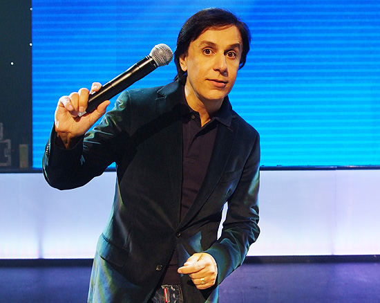 O comediante Tom Cavalcante durante ensaio para seu espetáculo "No Tom do Tom"