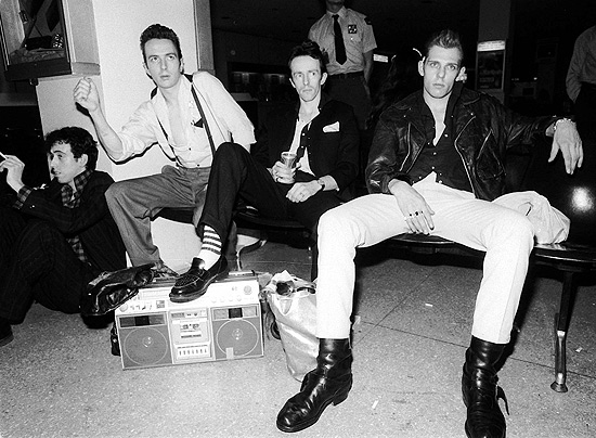 A partir da esquerda, Mick Jones, Joe Strummer, Topper Headon e Paul Simonon, do Clash, em 1981