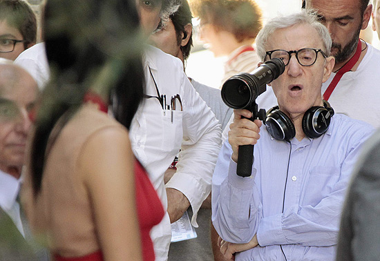 Woody Allen durante gravaes de seu filme em Roma