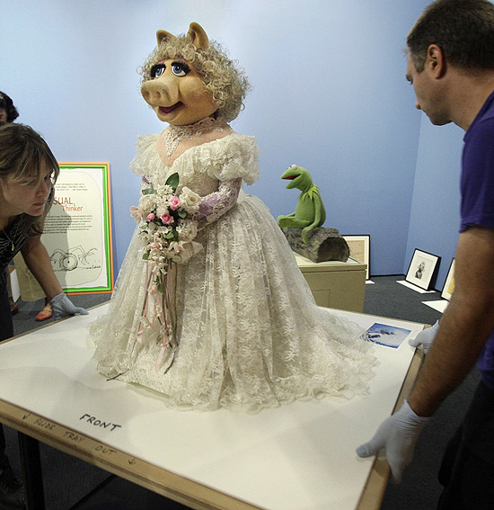 Personagem Miss Piggy em exposio "Jim Henson's Fantastic World" em Nova York