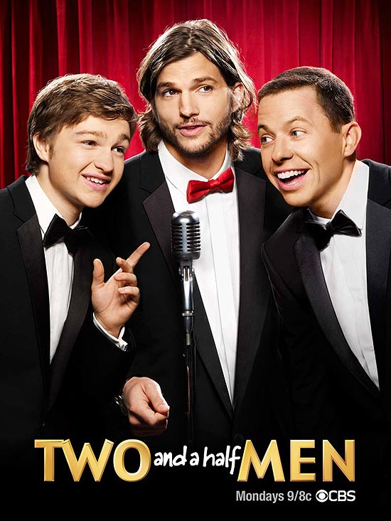 Angus T. Jones, Ashton Kutcher e Jon Cryer em novo cartaz de "Two and a Half Men"