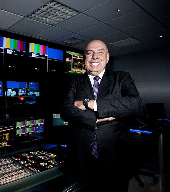 O presidente da Rede TV Amilcare Dallevo nos estudios da emissora, em Osasco