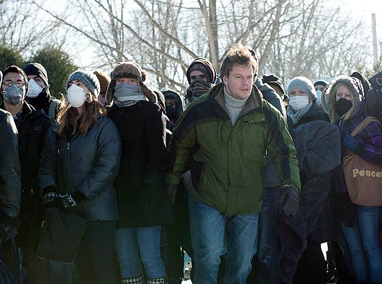 Matt Damon em cena do filme "Contágio", de Steven Soderbergh, sobre a disseminação de um vírus mortal