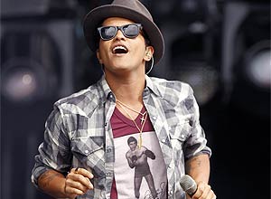 Bruno Mars em festival na Inglaterra