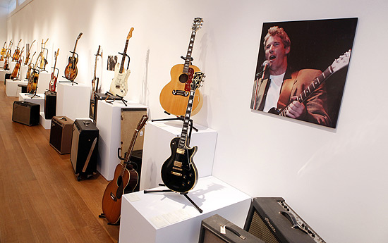 Algumas das guitarras de Richard Gere que sero leiloadas no dia 11 de outubro