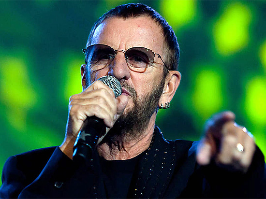 Ex-beatle Ringo Starr durante show em Porto Alegre (RS)