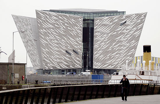 O centro &quot;Titanic Belfast&quot;, que deve ser inaugurado até o fim deste mês
