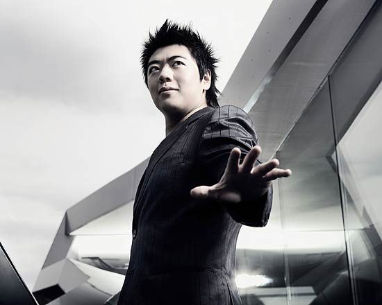 O fenômeno da música erudita Lang Lang se apresenta em São Paulo em maio