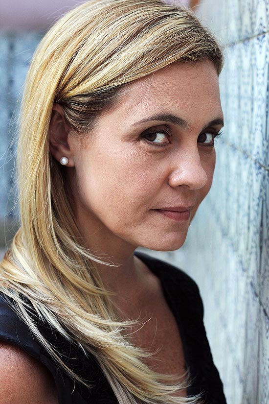 Adriana Esteves, que vive a vil Carminha na novela "Avenida Brasil"