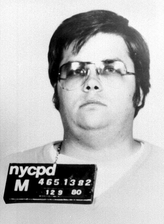 Fotografia da ficha da polícia de Mark David Chapman, que matou John Lennon